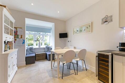 Breakfast Room