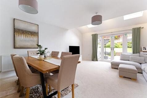 Dining/Sitting Room
