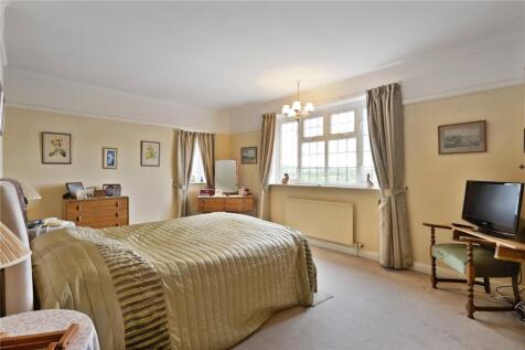 Main Bedoom