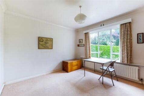 Reception/Bedroom