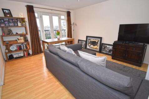 Sitting/Dining Room