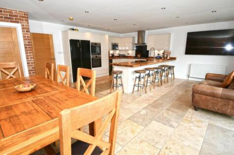 Kitchen Overall Area