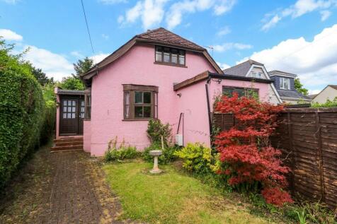 Front Garden &amp; Parki