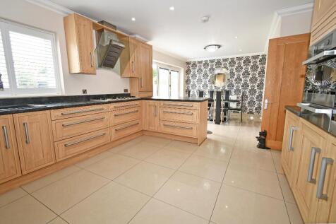 Kitchen/Breakfast Ro