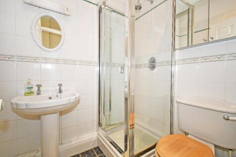 Main Shower Room