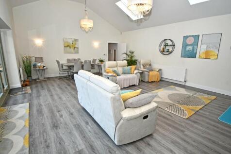 Sitting/Dining Rm