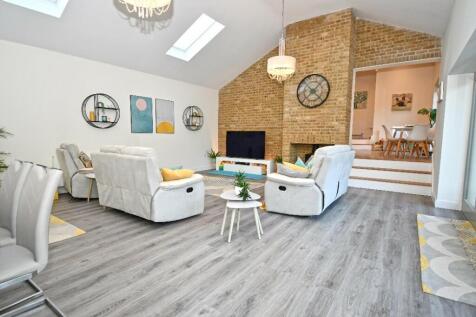 Sitting/Dining Rm