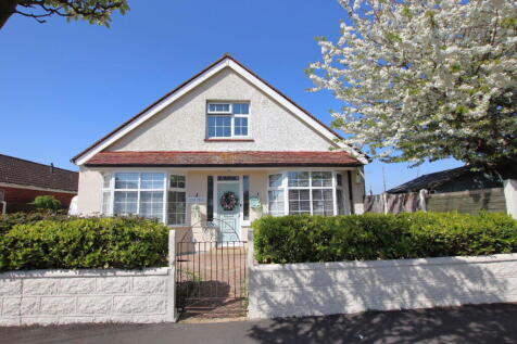 Lyndhurst Road, Holland on Sea