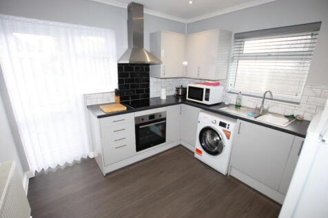 Brentwood Road, Holland on Sea, CO15 5DR