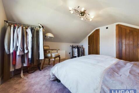 Bedroom 2 En Suite