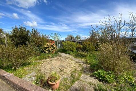 Gardens Incl Plot