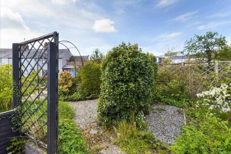 Gardens Incl Plot