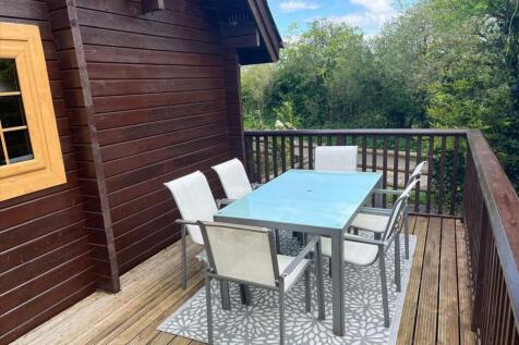 Rear Decked Terrace