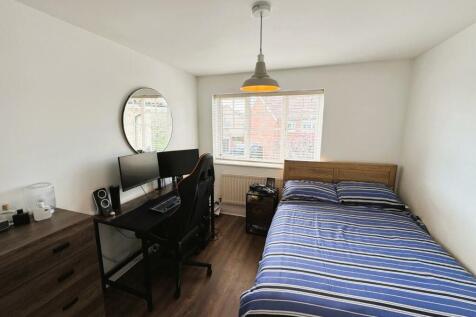 Bed 2.