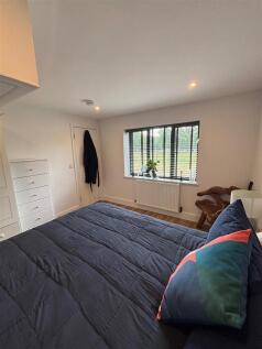 annexe bed.jpg