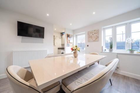 Kitchen/Dining Rm