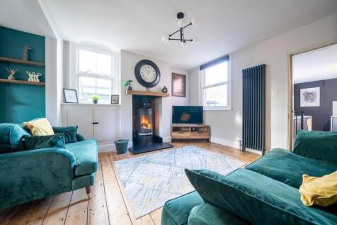 Sitting Room Area