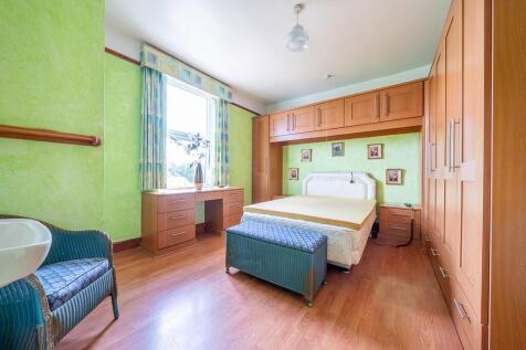 Bed 1 En-Suite