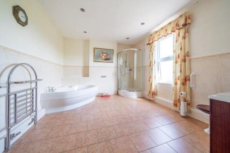 Large Bathroom