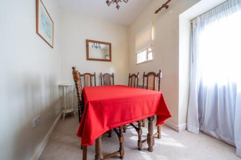 Bedroom 3/Dining Rm