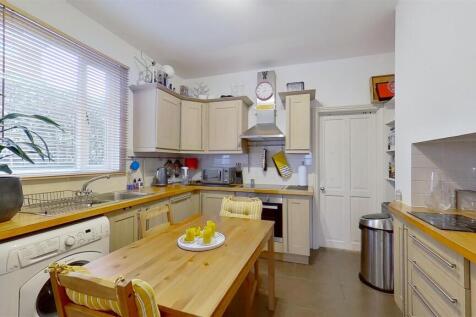 Bodmin-St-Earlsfield-SW18-12042021_105426.jpg