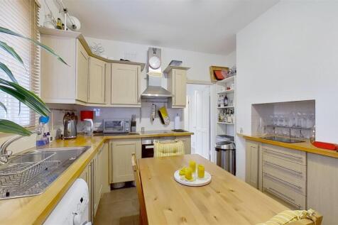 Bodmin-St-Earlsfield-SW18-12042021_105448.jpg