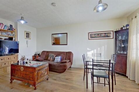 Jasmine-Court-Alexandra-Road-SW19-01272025_200511.