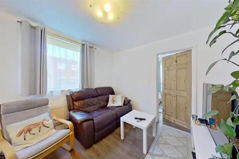 Westdean-Close-Wandsworth-SW18-03012025_142406.jpg