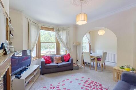 Allfarthing-Lane-Earlsfield-SW18-07162022_151941.j