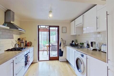 Gff-171-Earlsfield-Road-03262025_184930.jpg