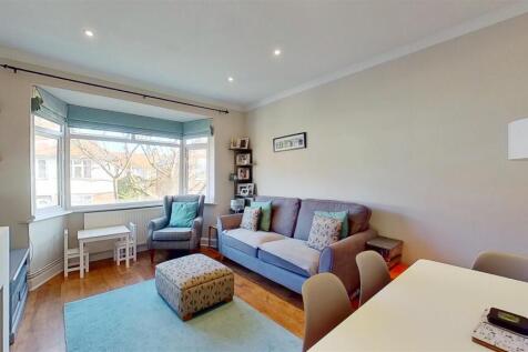 Godley-Road-Earlsfield-SW18-12172020_222402.jpg