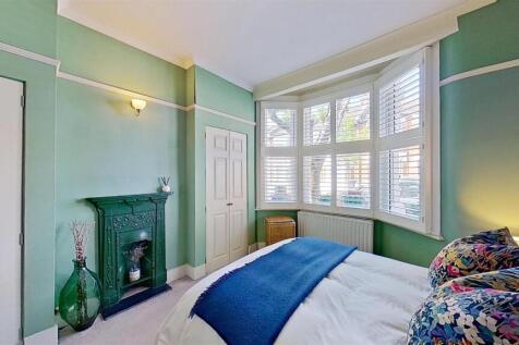 Steerforth-Street-Earlsfield-SW18-04292025_164822.