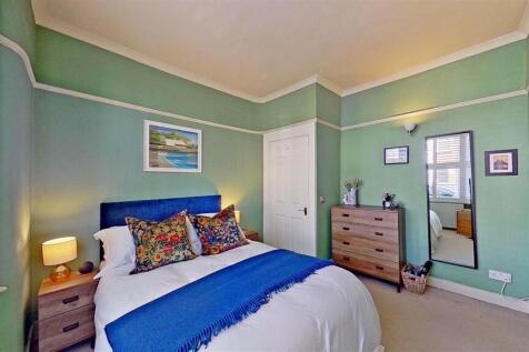 Steerforth-Street-Earlsfield-SW18-04292025_164806.