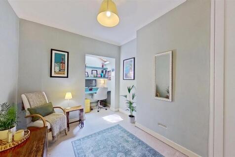 Steerforth-Street-Earlsfield-SW18-04292025_164838.