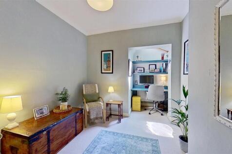 Steerforth-Street-Earlsfield-SW18-04292025_164850.