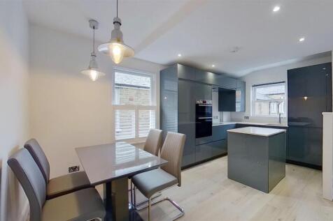 Farlton-Road-Earlsfield-SW18-11132020_204012.jpg