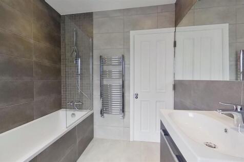 Farlton-Road-Earlsfield-SW18-11132020_203955.jpg
