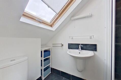 Durnsford-Road-Southfields-SW18-06112025_113010.jp