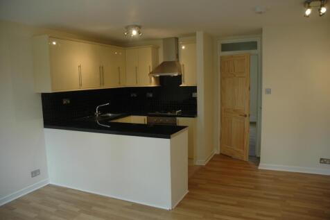 Kitchen 1st.jpg