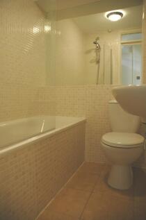 Bathroom 4th.jpg