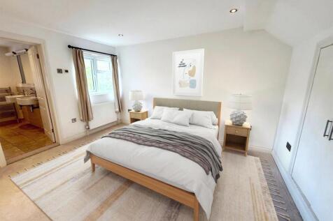 Property_FC42_Bed1_(1)_23-06-25_13_14.jpeg