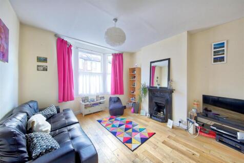 22_streerforth_street_image7_14553_4.jpg