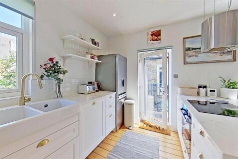 Penwith-Road-Earlsfield-SW18-07012025_141216.jpg