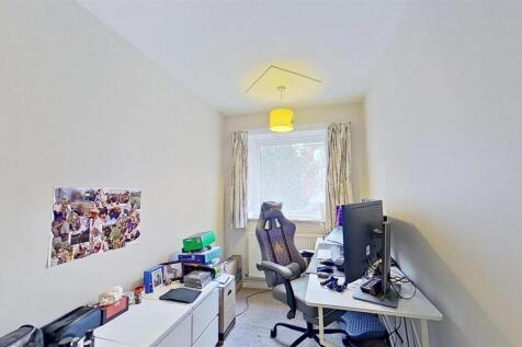 St-Andrews-Court-Waynflete-Street-SW18-06262025_18