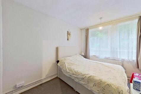 St-Andrews-Court-Waynflete-Street-SW18-06262025_18