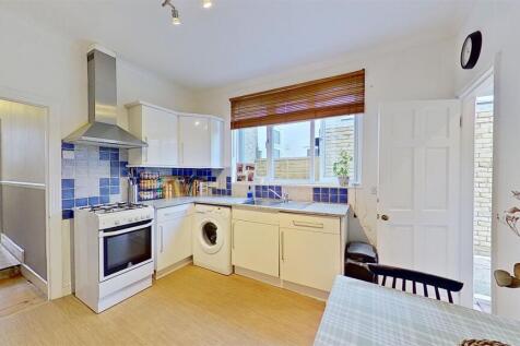 Isis-St-Earlsfield-SW18-09112023_183257.jpg
