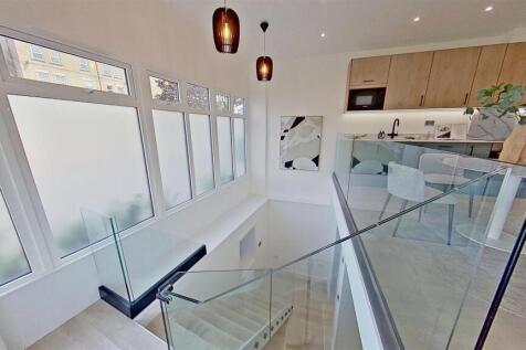 178-Mitcham-Road-Tooting-SW17-08092025_121222.jpg