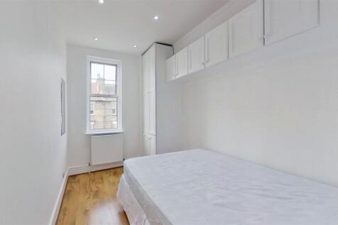 Garratt-Lane-Earlsfield-SW18-09242022_123141.jpg
