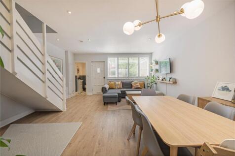 43 Penwith Rd Rec 3.jpg