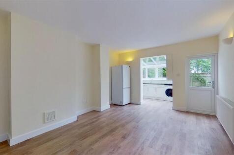Clarendon-Road-Colliers-Wood-SW19-05212021_220309.